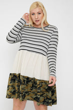 Load image into Gallery viewer, Tiered Color Block Dress