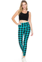 Load image into Gallery viewer, 5-inch Long Yoga Style Banded Lined Tie Dye Printed Knit Legging With High Waist